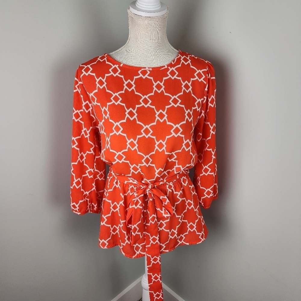 Peach Love CA Geometric Tie Waist Top Orange And White Size Is Small To Medium